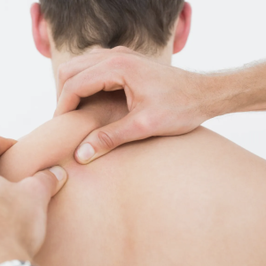 Shoulder massage 