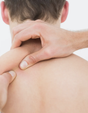 Shoulder massage 